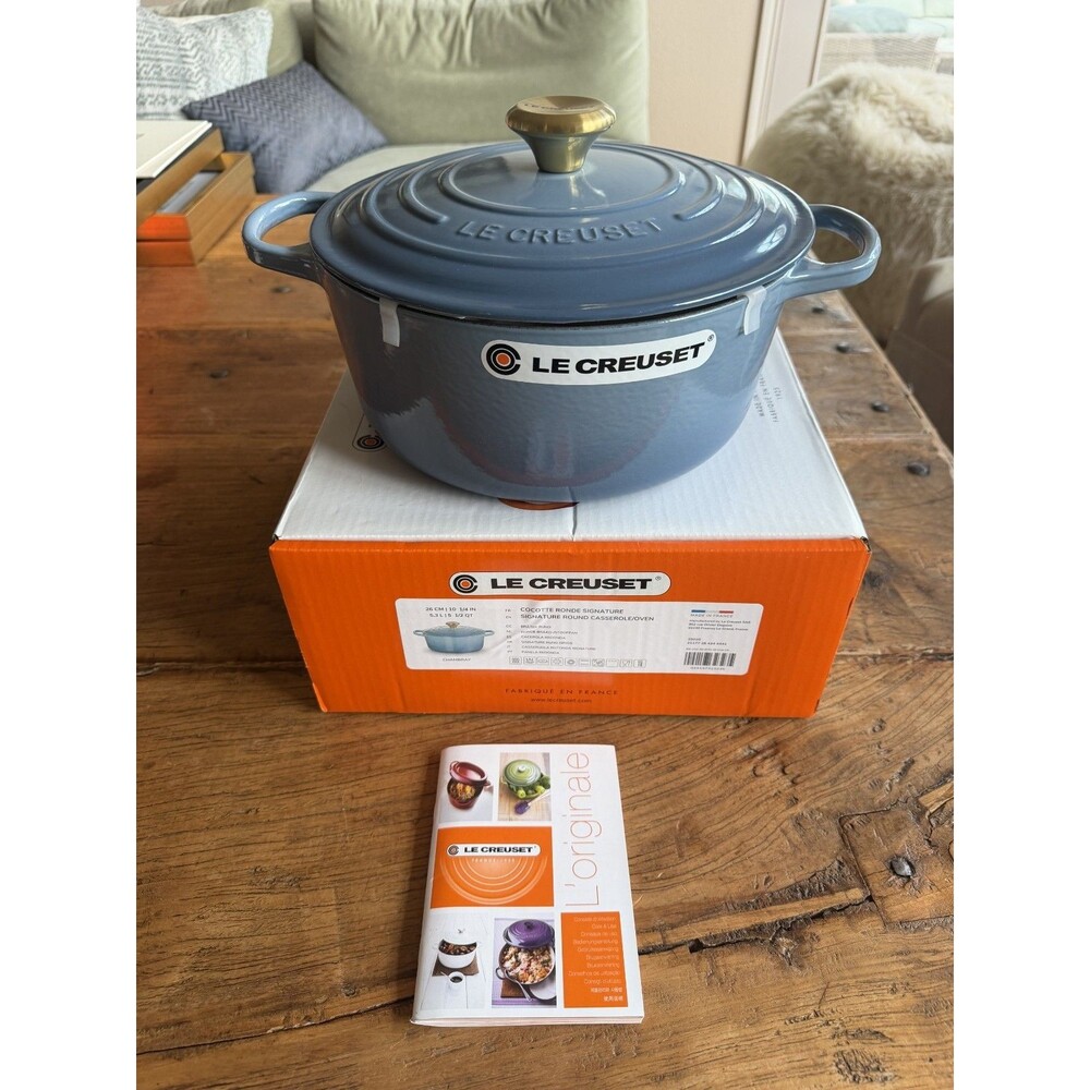 Le Creuset Signature Enameled Cast Iron Round Dutch Oven Chambray Blue 5.5qt NEW